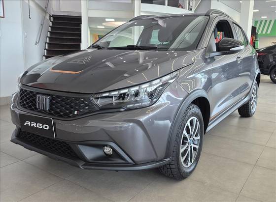 FIAT ARGO 1.3 FIREFLY FLEX TREKKING CVT FIAT ARGO 1.3 FIREFLY FLEX TREKKING CVT